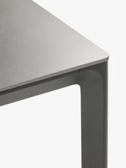 KUMLA + INGSTRUPMesa KUMLA L150 gris + 4 sillas INGSTRUP negro