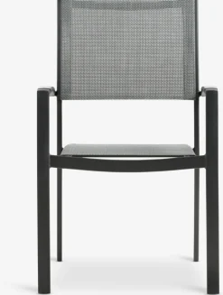 MOSS + STRANDBYMesa MOSS L214/315 + 4 sillas STRANDBY gris