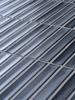 STENUNGSUND + STRANDBYMesa STENUNGSUND L60 + 2 sillas STRANDBY gris