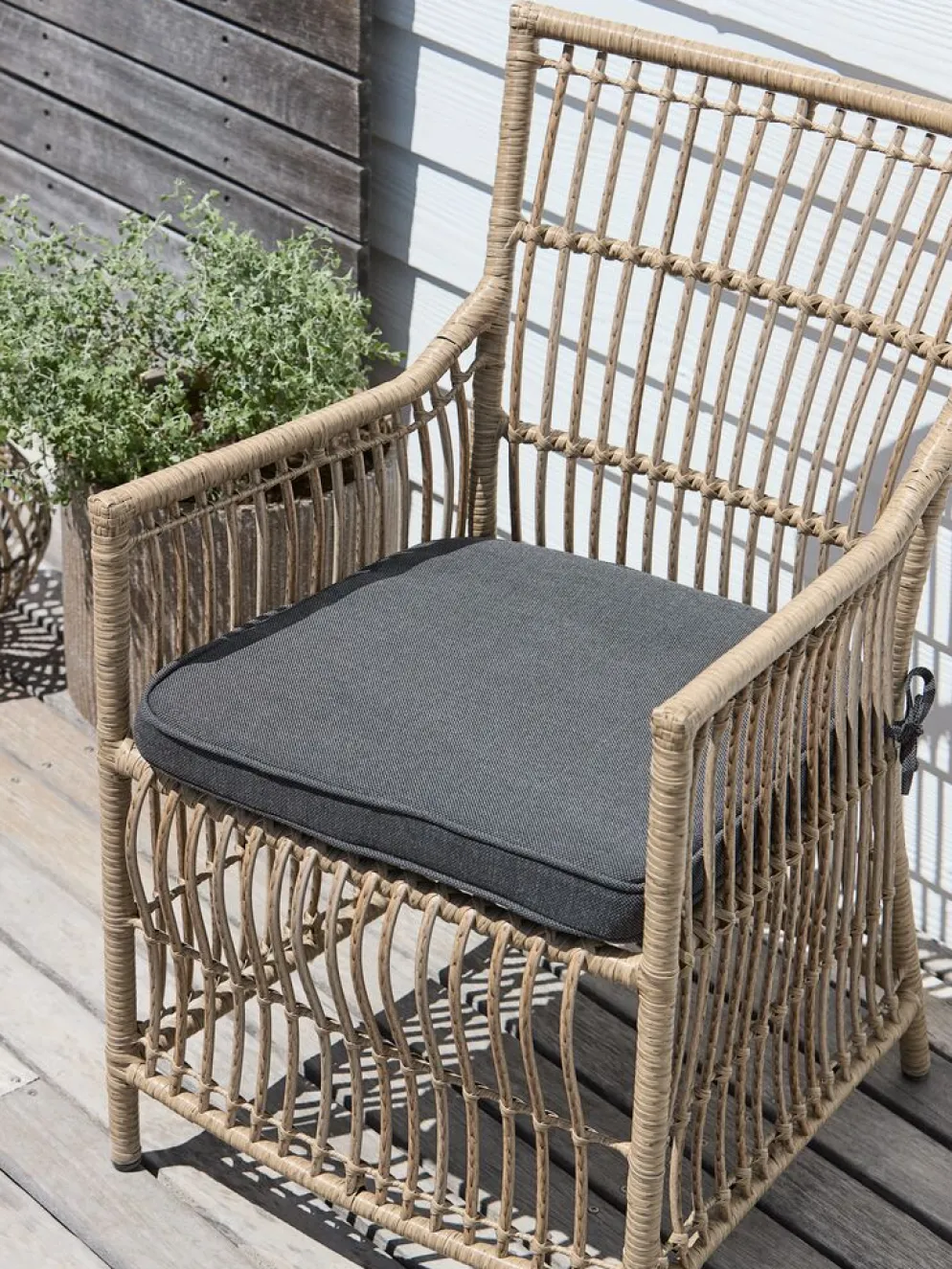 UDSIGTENCojín de jardín para silla UDSIGTEN gris oscuro